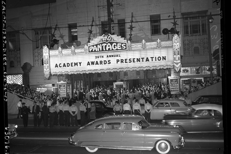 Photo courtesy of Los Angeles Daily News, Wikimedia Commons