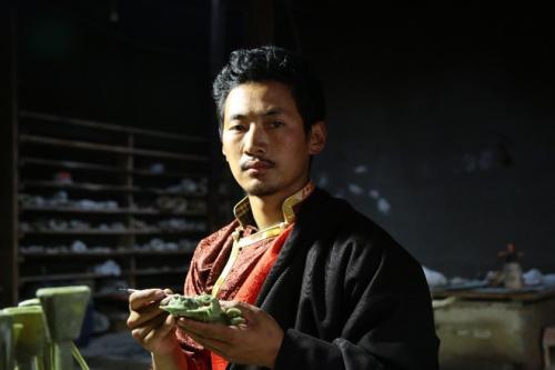 Dawa Dakpa, bronze artist