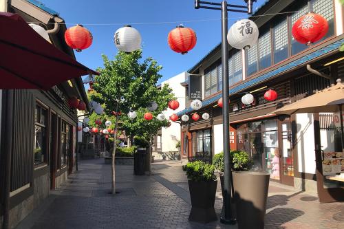 Empty Little Tokyo Village Plaza on a Monday (May 2020) 