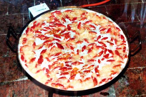 white-clawed crayfish paella