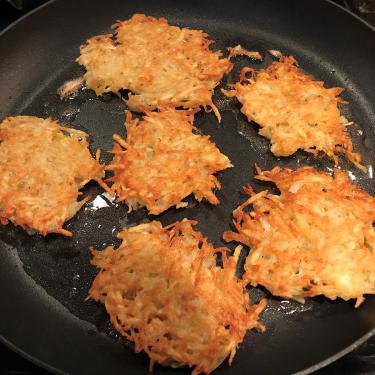 Hanukkah latkes