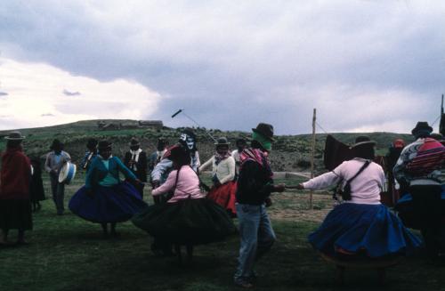 Photo by Nancy Rosoff, courtesy Ralph Rinzler Folklife Archives and Collections, Smithsonian Institution