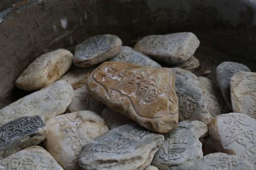 མ་ནི་རྡོ་འབུམ།མཚོ་སྔོན་ཡུལ་ཤུལ།